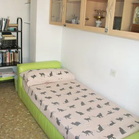 Homestay Lola *